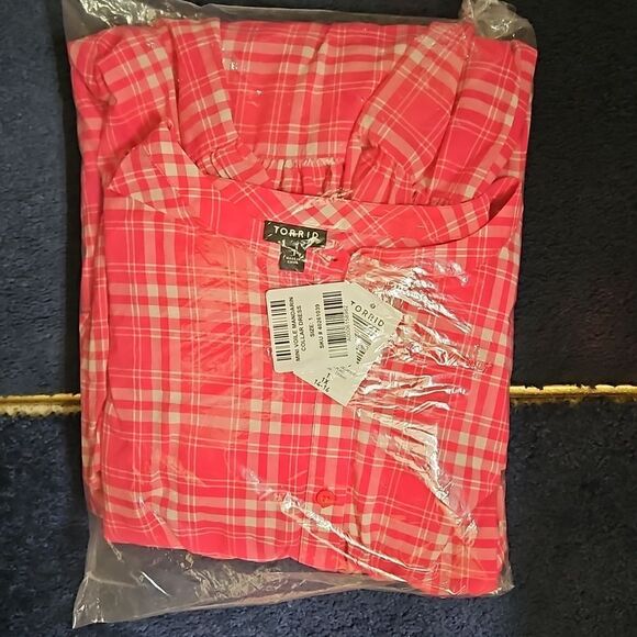 60% OFF NEW TORRID Plus Size Pink, White Plaid Mini Voile Mandarin Collar Dress - Picture 16 of 16